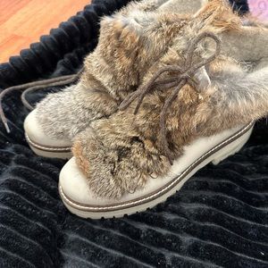 Fleece lined furry lace up booties